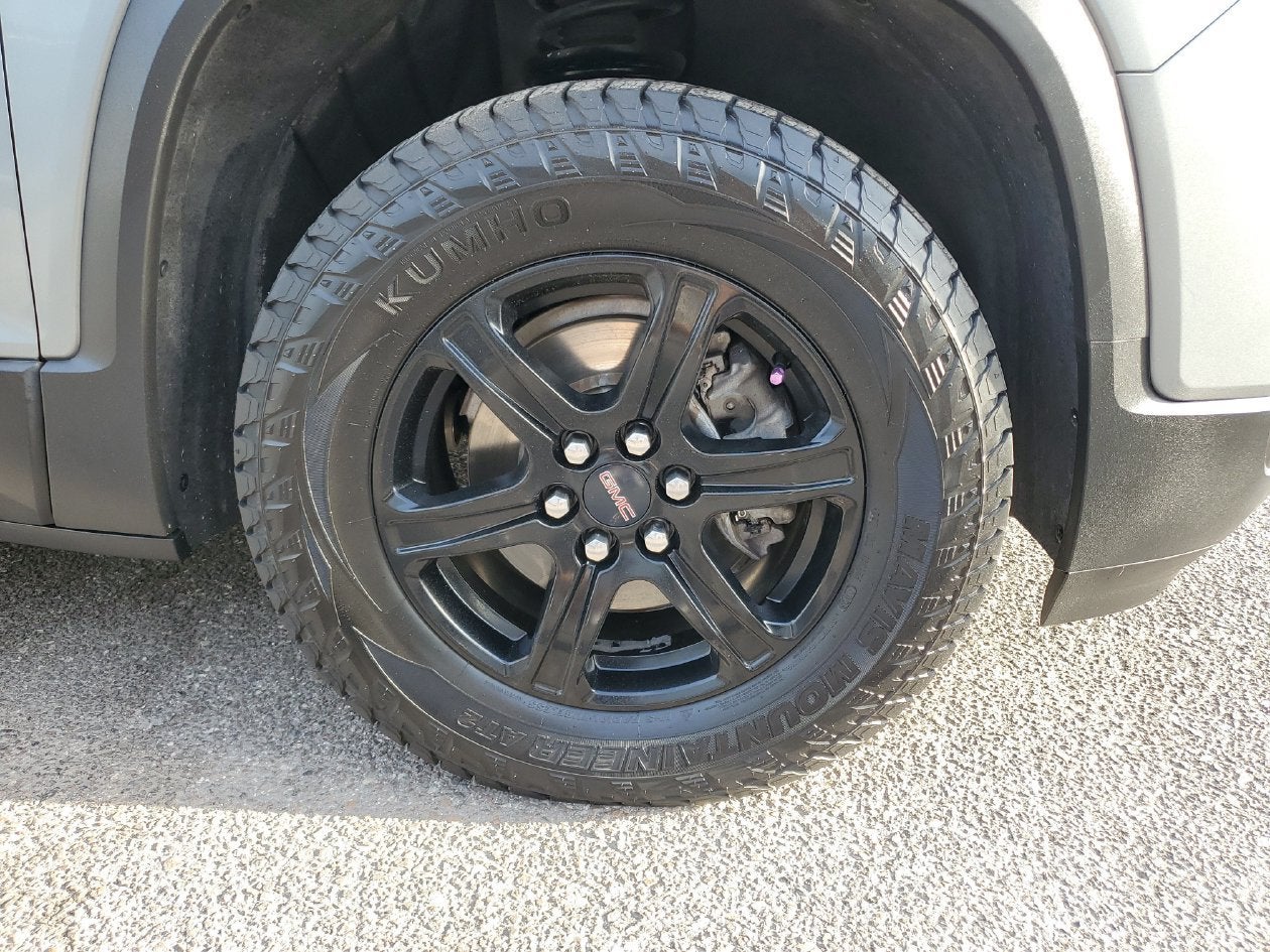 2023 GMC Acadia AT4