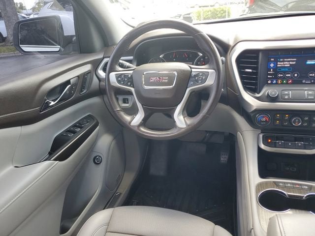 2022 GMC Acadia SLT