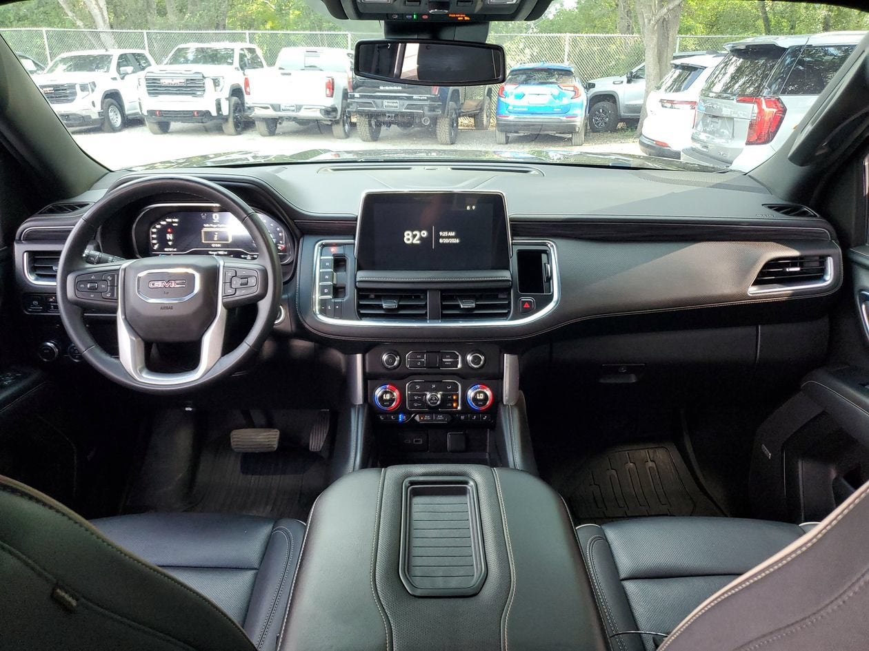 2024 GMC Yukon SLT