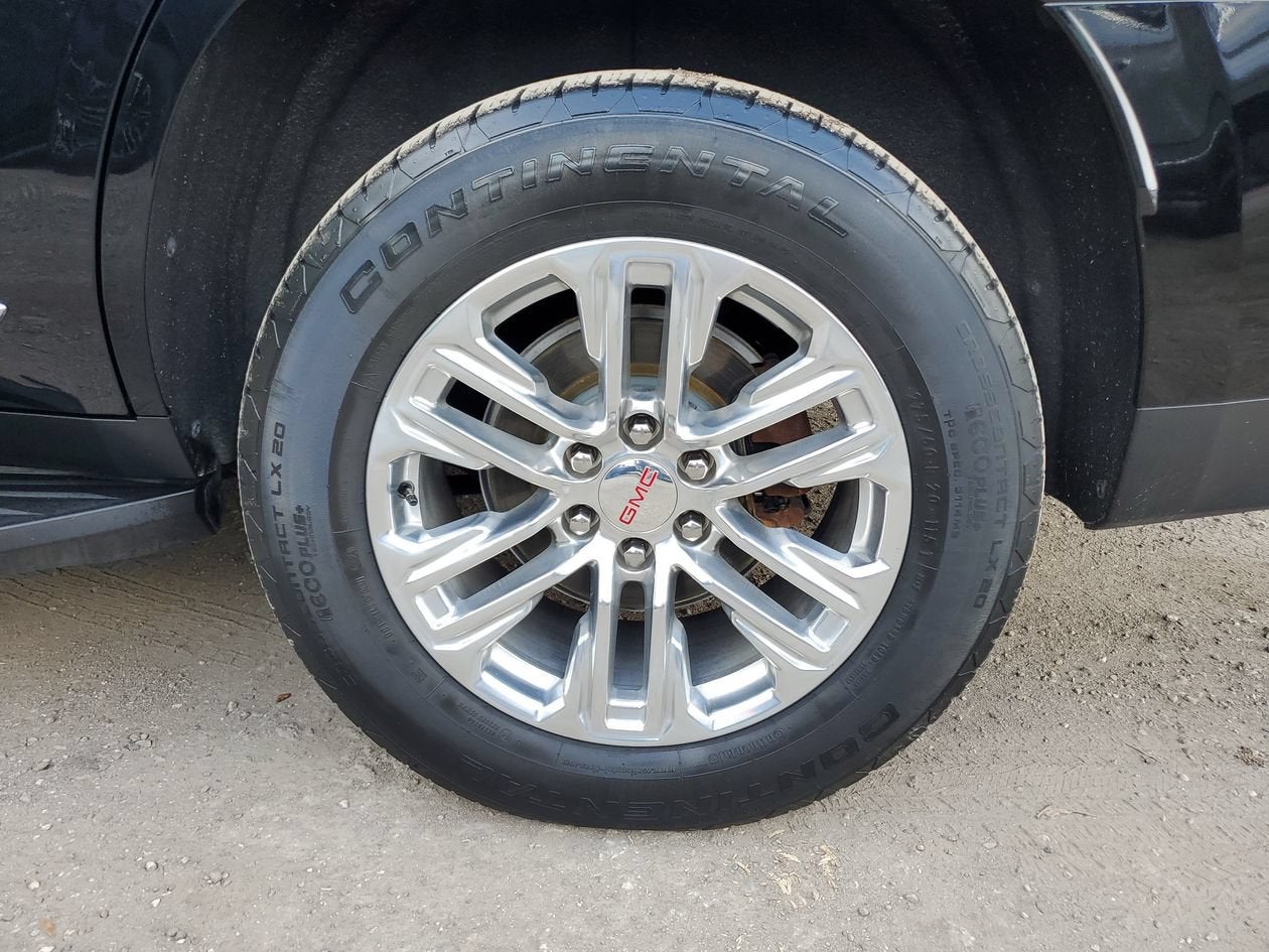 2024 GMC Yukon SLT