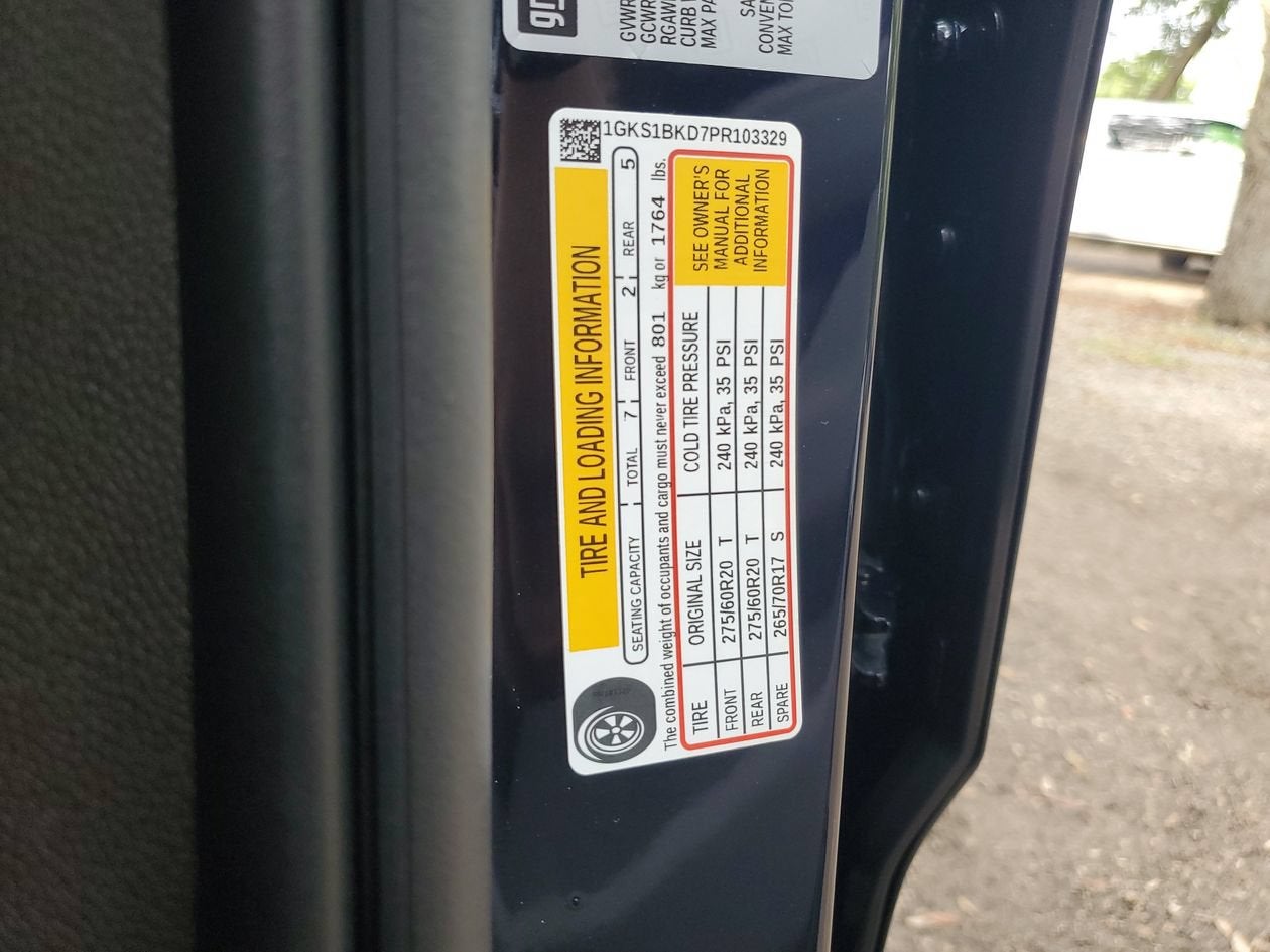2023 GMC Yukon SLT
