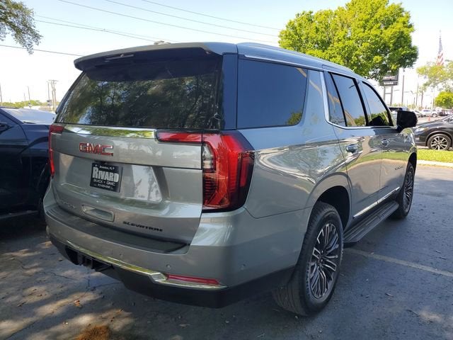 2025 GMC Yukon Elevation