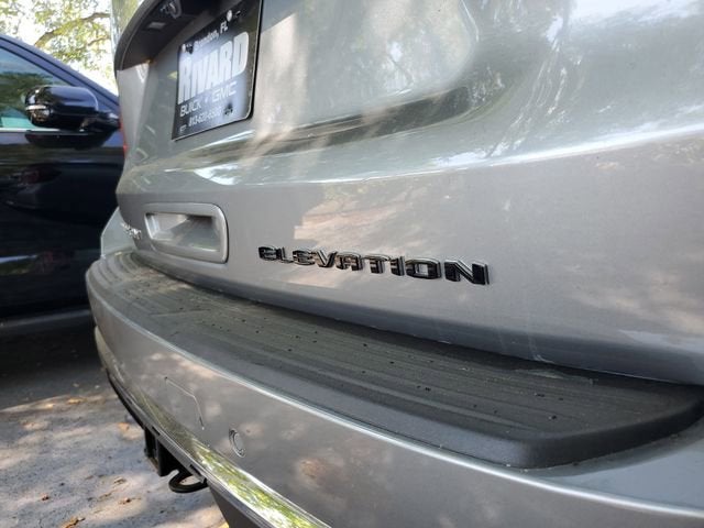 2025 GMC Yukon Elevation