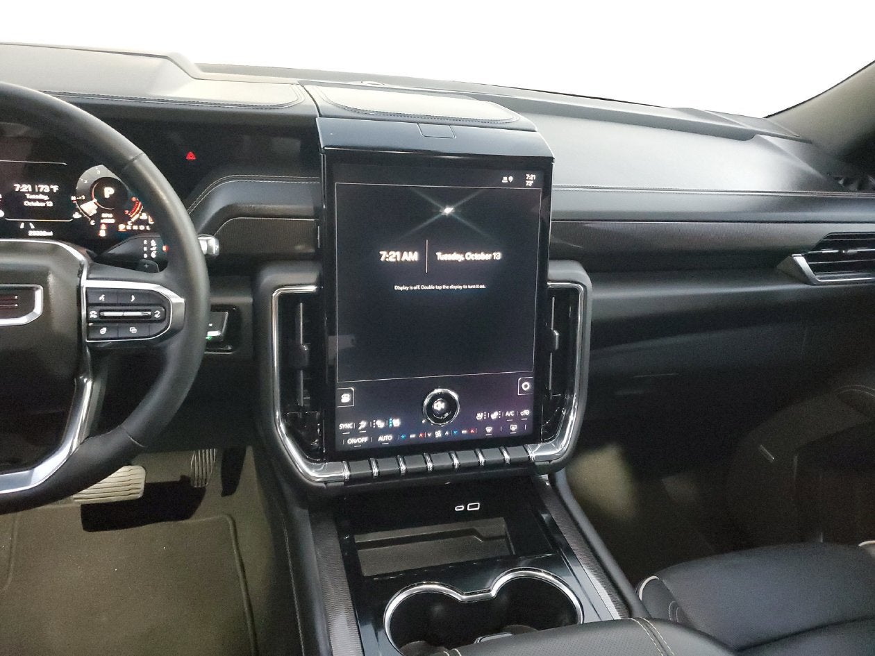 2025 GMC Yukon Elevation