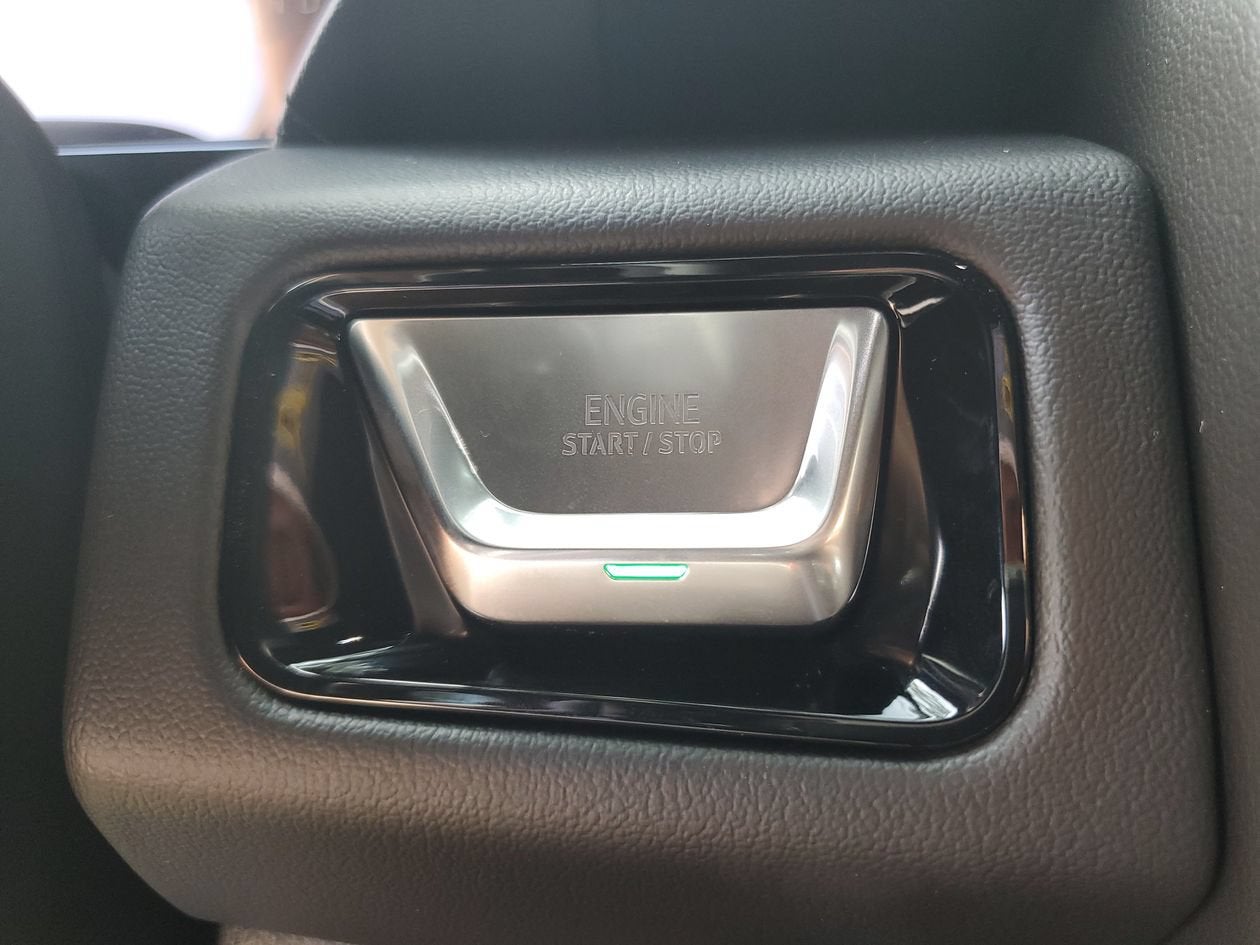 2026 GMC Yukon Denali - Photo 24