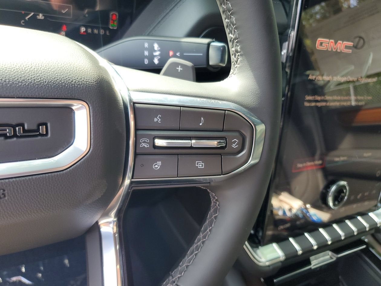 2026 GMC Yukon Denali - Photo 27