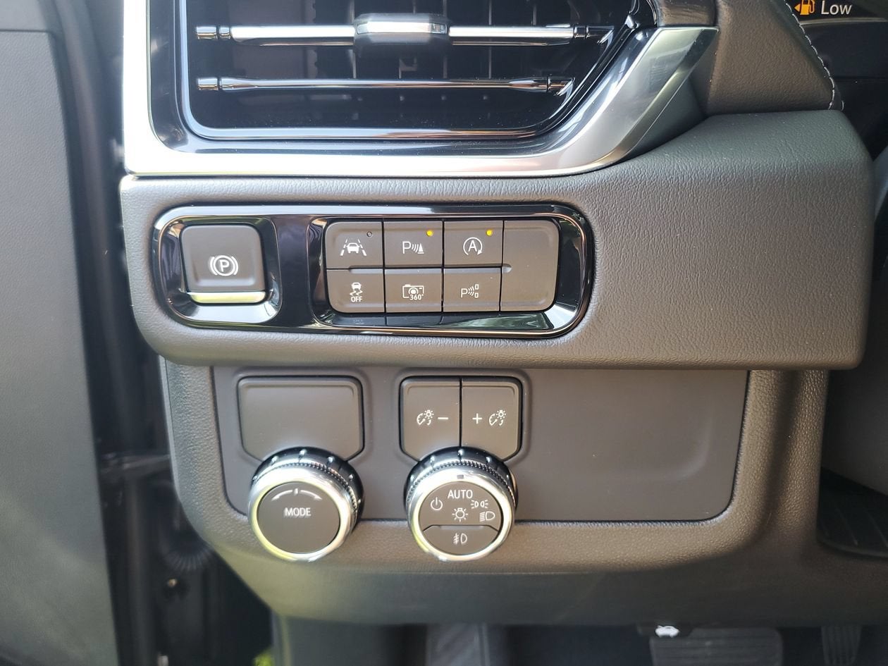 2026 GMC Yukon Denali - Photo 29