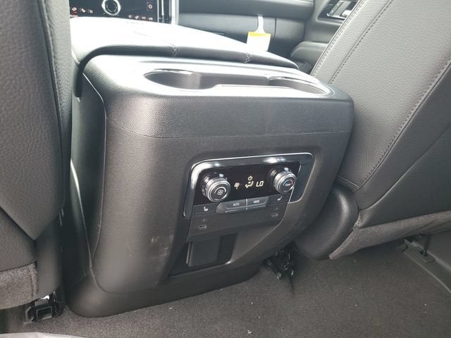 2026 GMC Yukon Denali - Photo 16