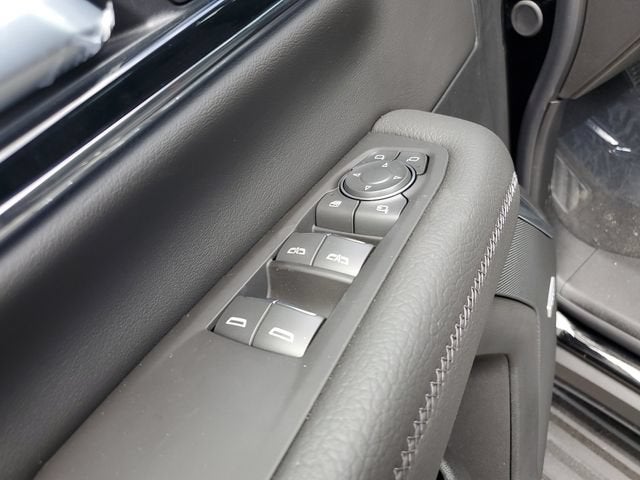 2026 GMC Yukon Denali - Photo 18