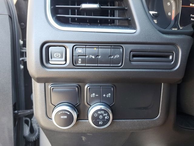 2021 GMC Yukon XL SLT