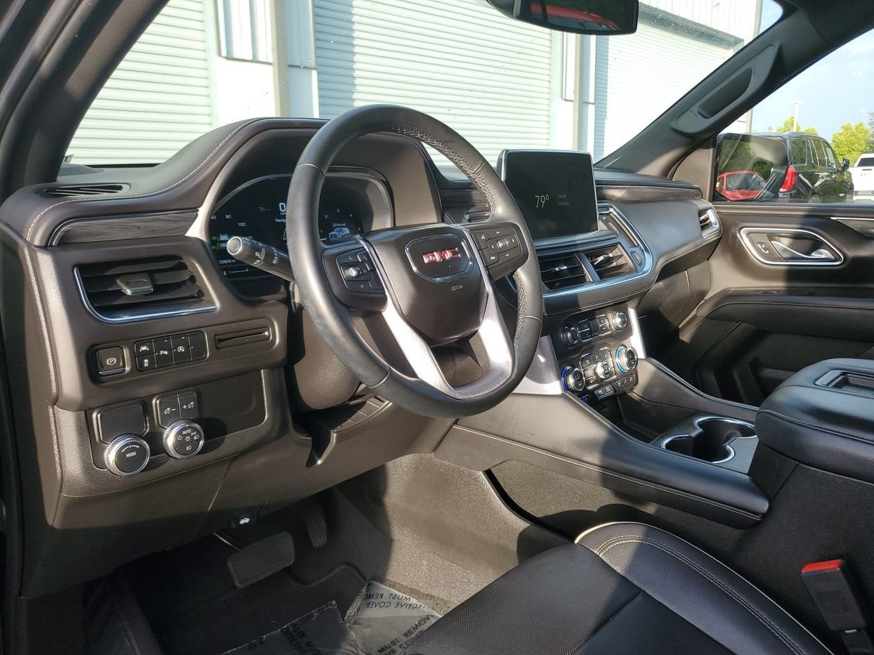 2023 GMC Yukon XL SLT