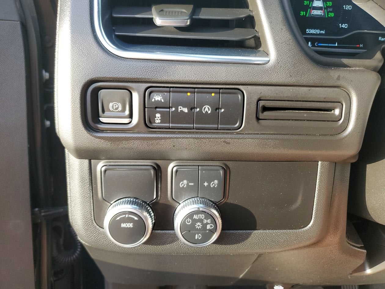 2023 GMC Yukon XL SLT