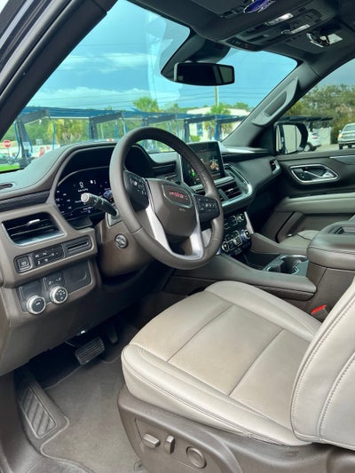 2023 GMC Yukon XL SLT