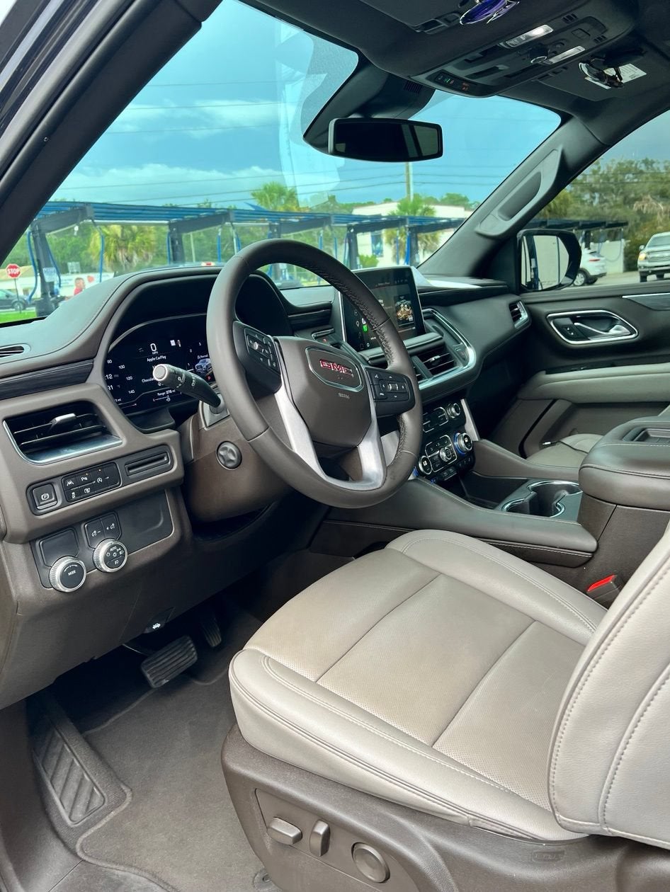 2023 GMC Yukon XL SLT