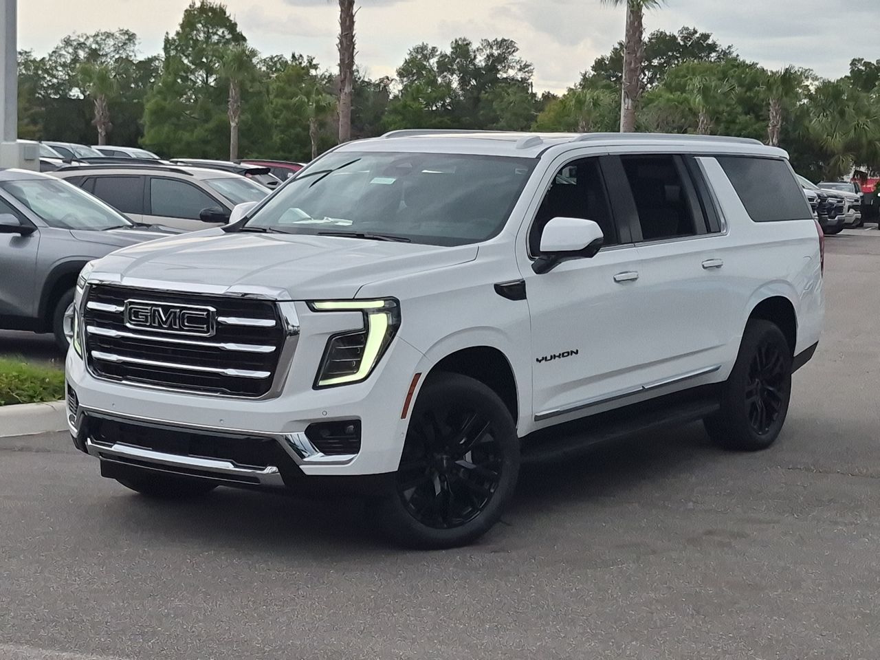2026 GMC Yukon XL Elevation