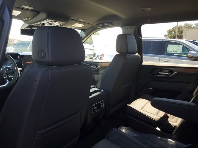 2026 GMC Yukon XL Denali - Photo 10