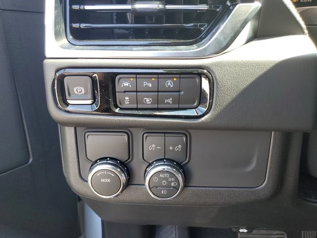 2026 GMC Yukon XL Denali - Photo 29