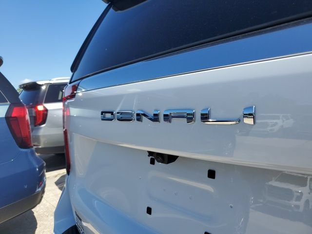 2026 GMC Yukon XL Denali - Photo 9