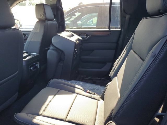 2026 GMC Yukon XL Denali - Photo 11