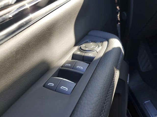 2026 GMC Yukon XL Denali - Photo 18