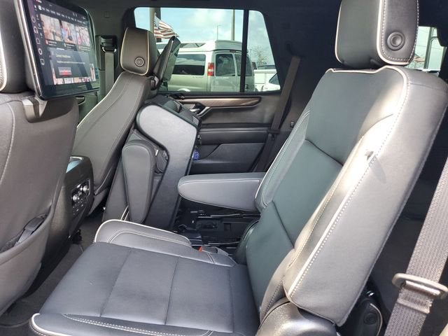 2025 GMC Yukon Elevation