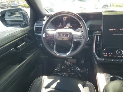 2025 GMC Yukon Elevation