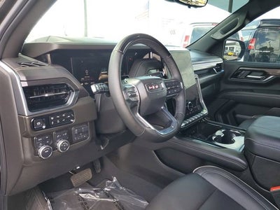 2025 GMC Yukon Elevation