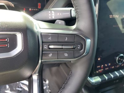 2025 GMC Yukon Elevation