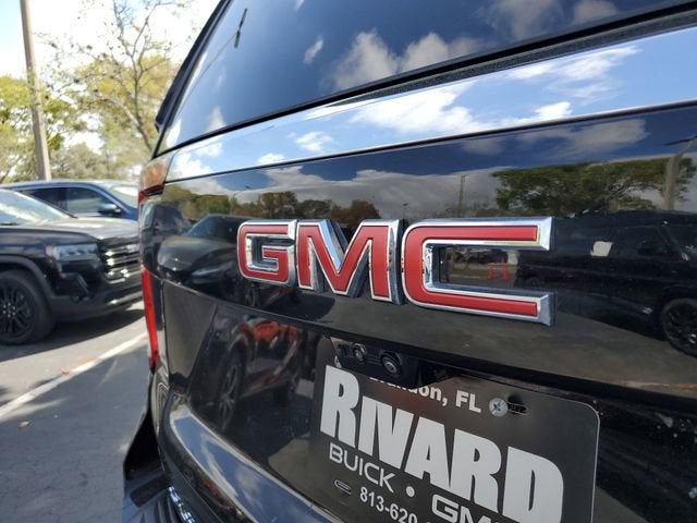 2025 GMC Yukon Elevation