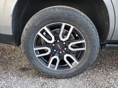 2024 GMC Yukon AT4