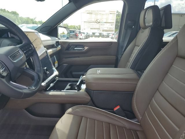2026 GMC Yukon Denali Ultimate - Photo 19