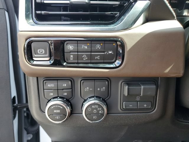 2026 GMC Yukon Denali Ultimate - Photo 29