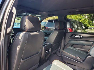 2025 GMC Yukon XL AT4