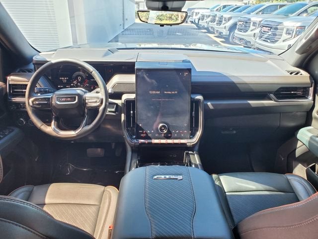 2025 GMC Yukon XL AT4
