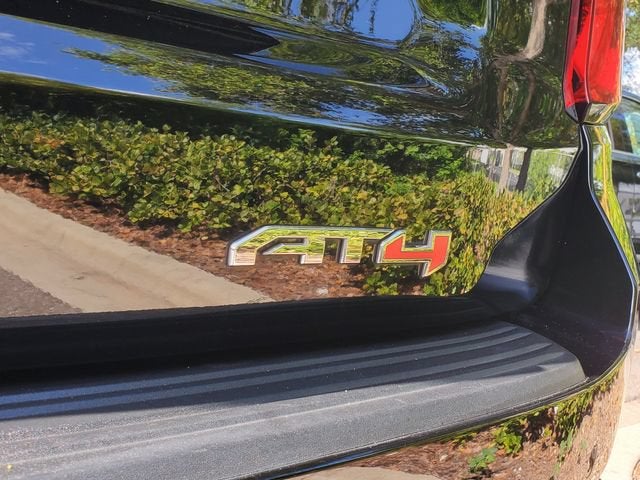 2025 GMC Yukon XL AT4