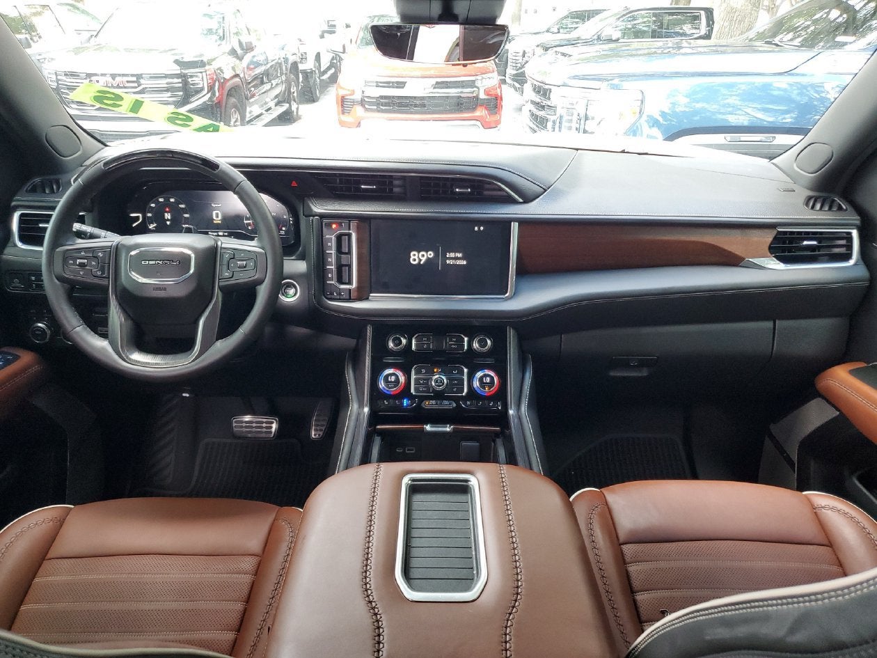2023 GMC Yukon XL Denali Ultimate