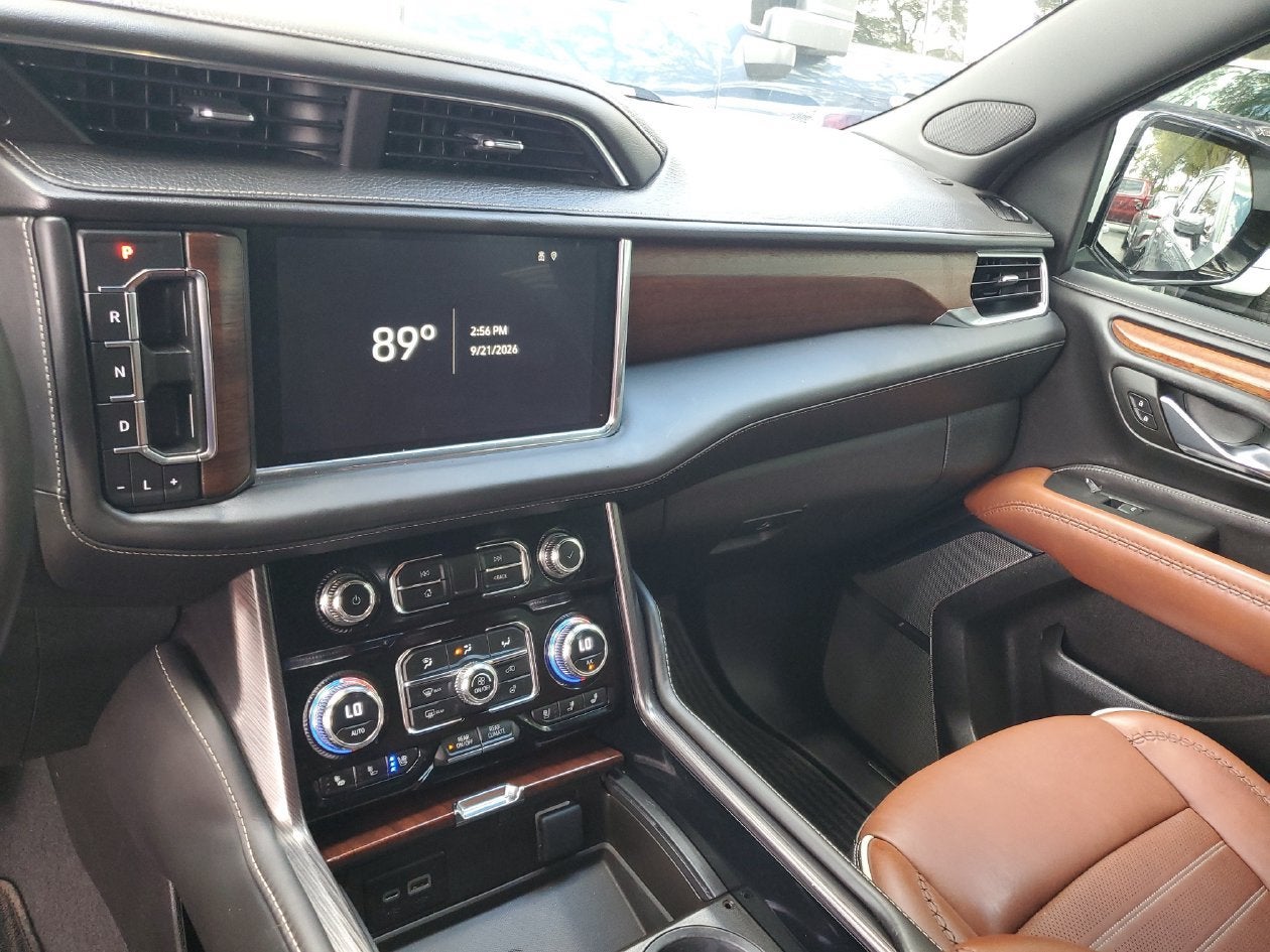 2023 GMC Yukon XL Denali Ultimate