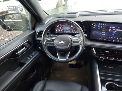 2025 Chevrolet Suburban LT