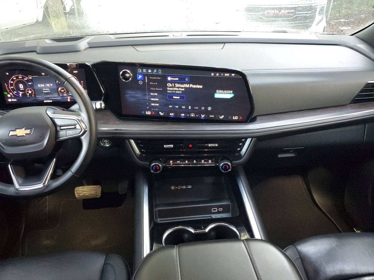 2025 Chevrolet Suburban LT