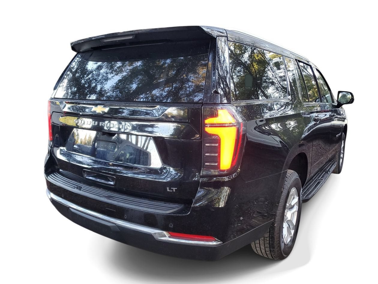 2025 Chevrolet Suburban LT