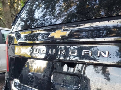2025 Chevrolet Suburban LT