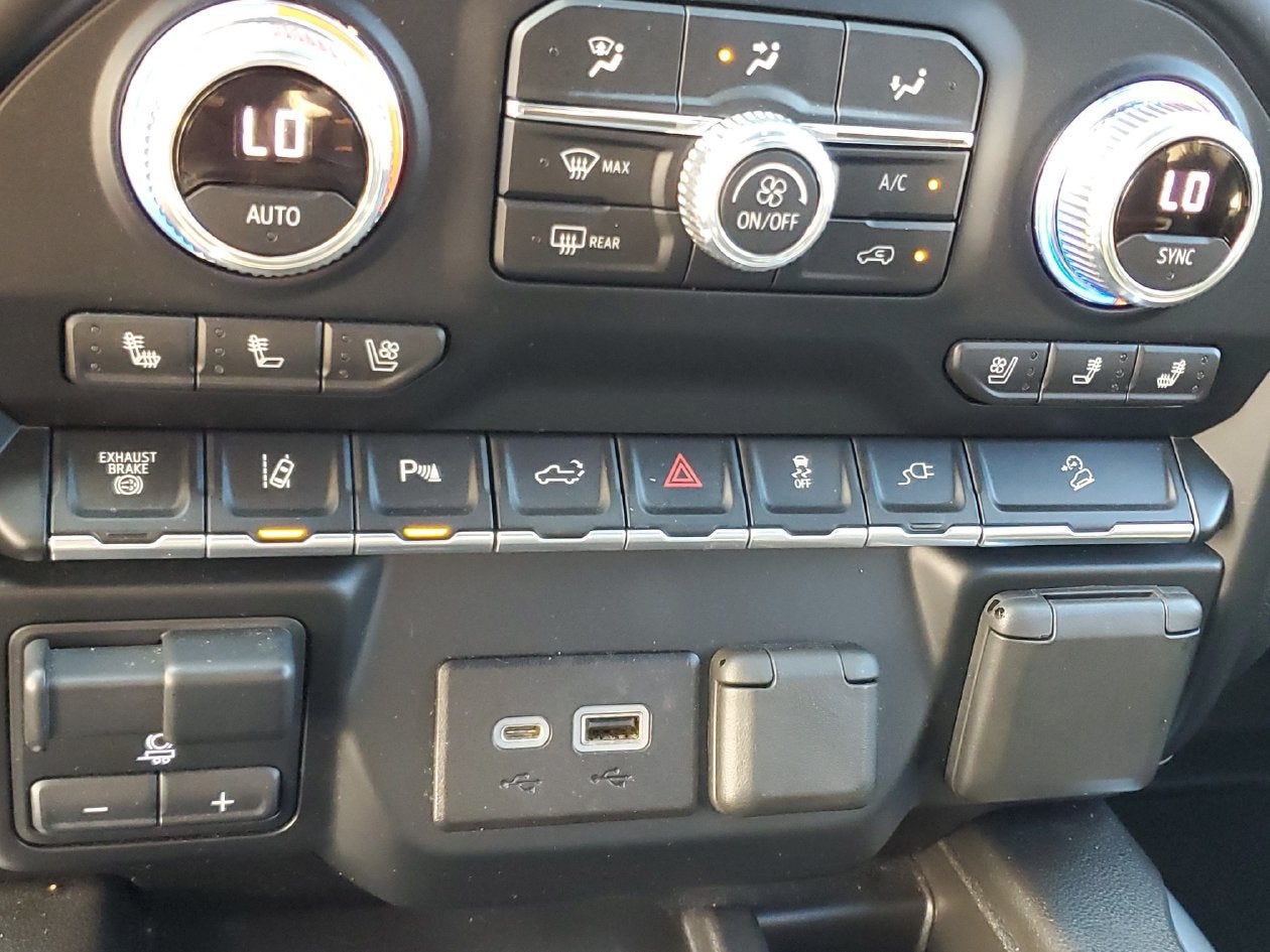 2022 GMC Sierra 3500 HD AT4