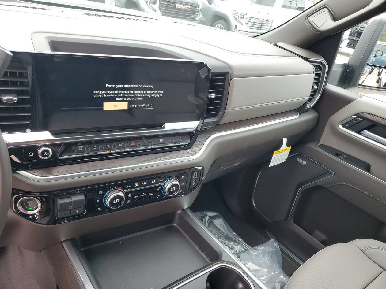 2026 GMC Sierra 2500 HD SLT