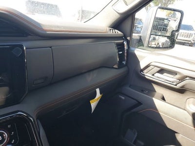 2025 GMC Sierra 2500 HD AT4