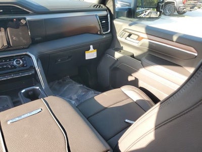 2025 GMC Sierra 2500 HD Denali