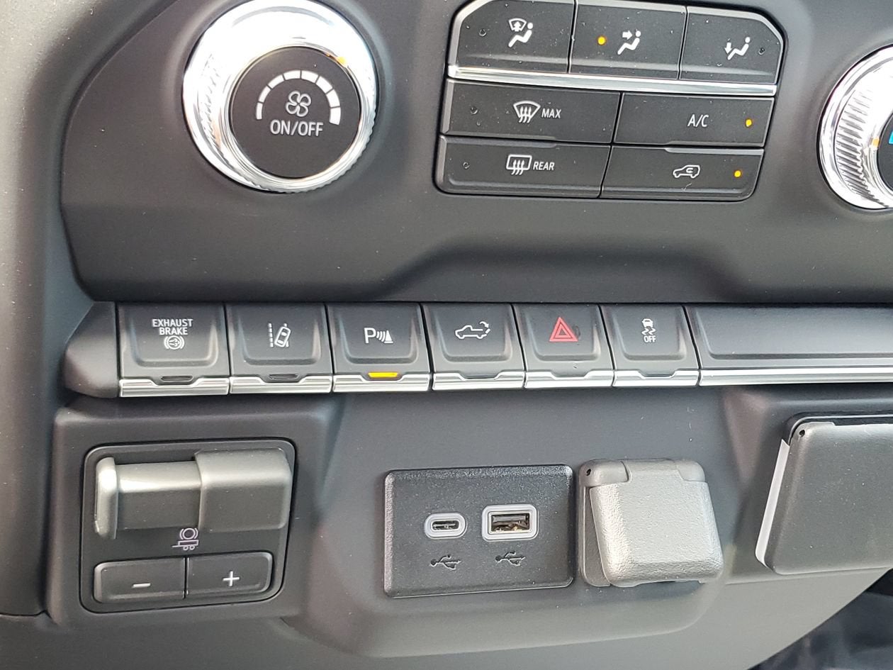 2026 GMC Sierra 3500 HD Pro DRW