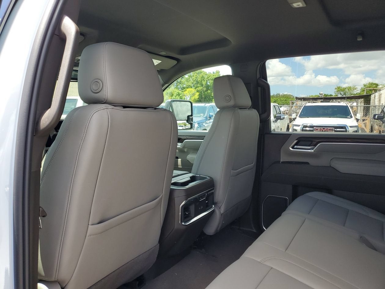2026 GMC Sierra 3500 HD SLT DRW