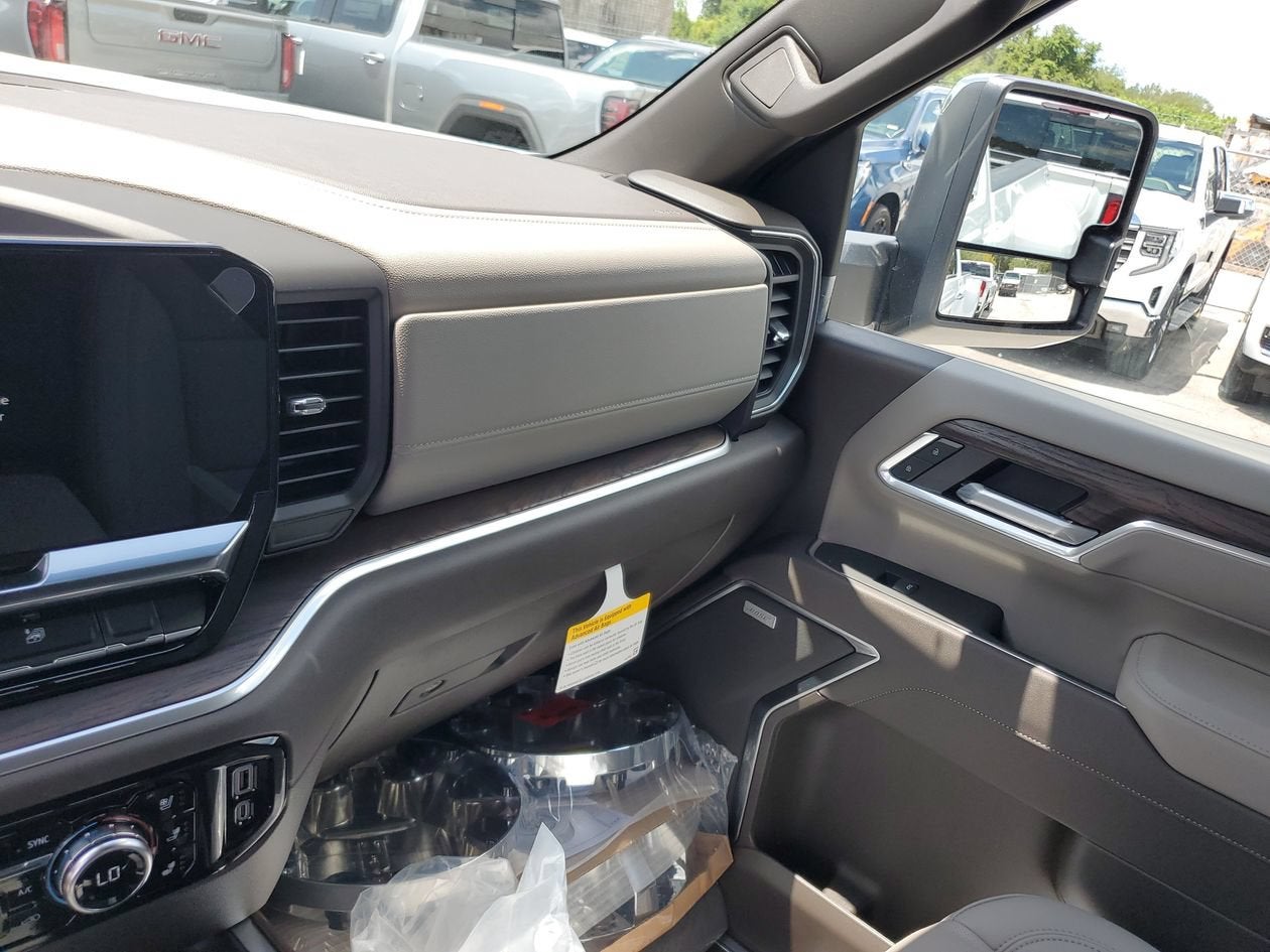 2026 GMC Sierra 3500 HD SLT DRW
