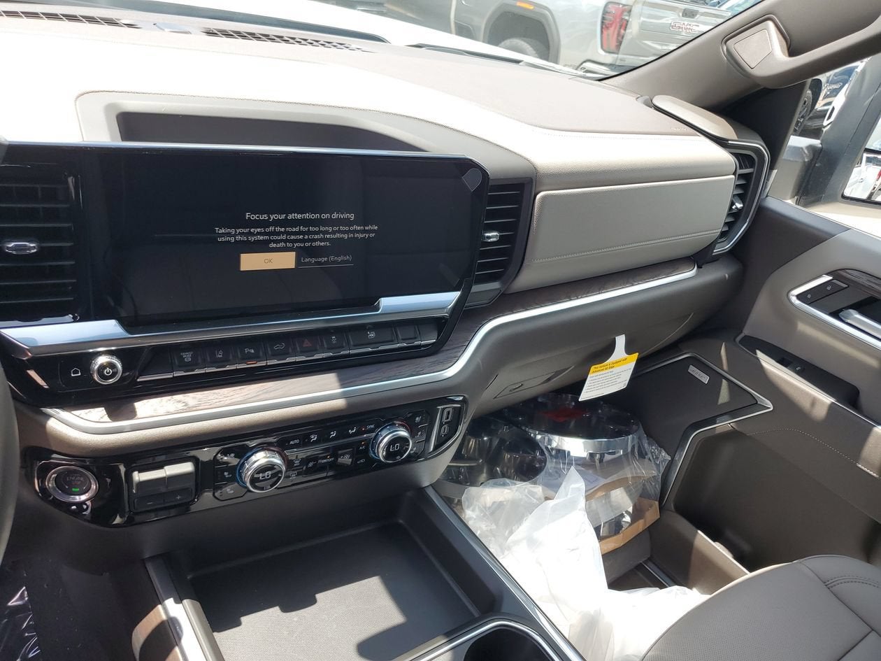 2026 GMC Sierra 3500 HD SLT DRW