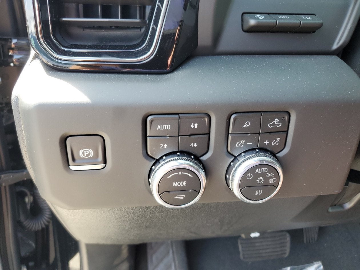 2026 GMC Sierra 3500 HD AT4